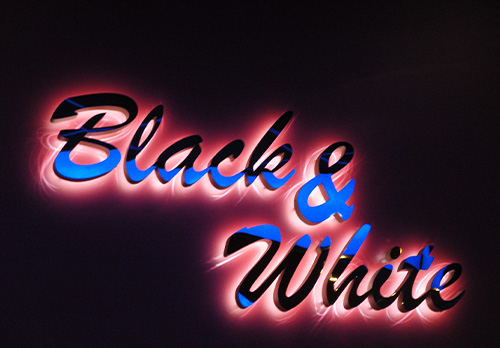 black_and_white_einzel